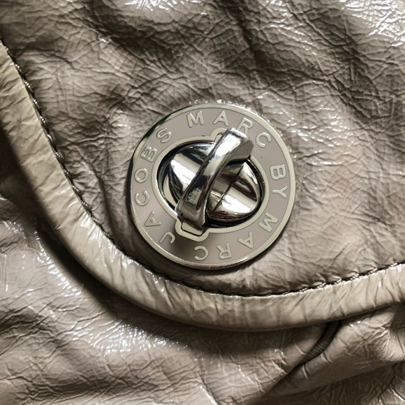 Marc by Marc Jacobs patent bag purse - Picture 2 of 9